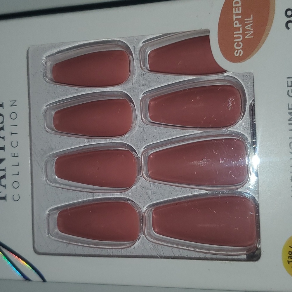 Nails - Picture 7 of 9